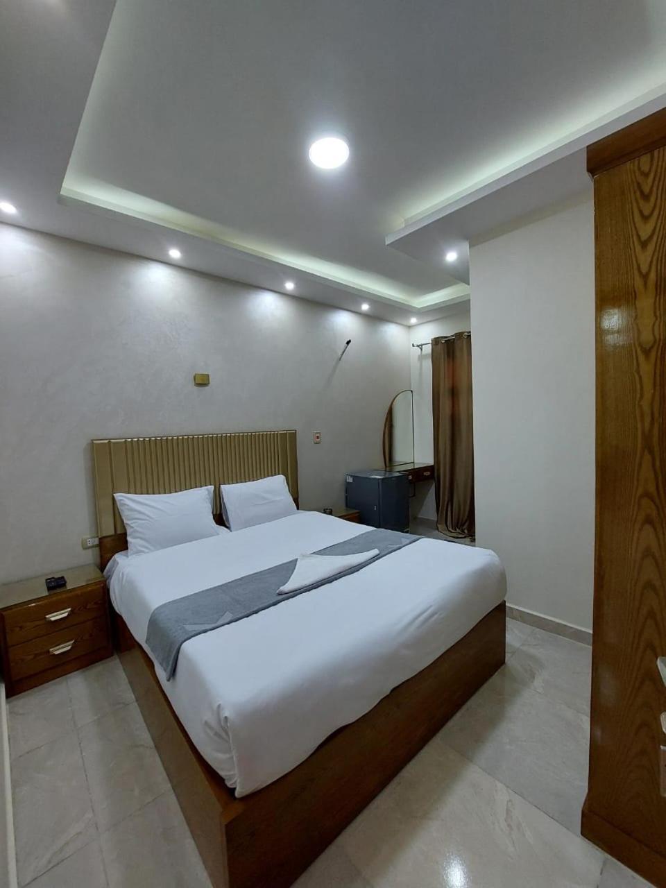Regent Pyramids View Hotel Kafrat al Jabal Exterior foto