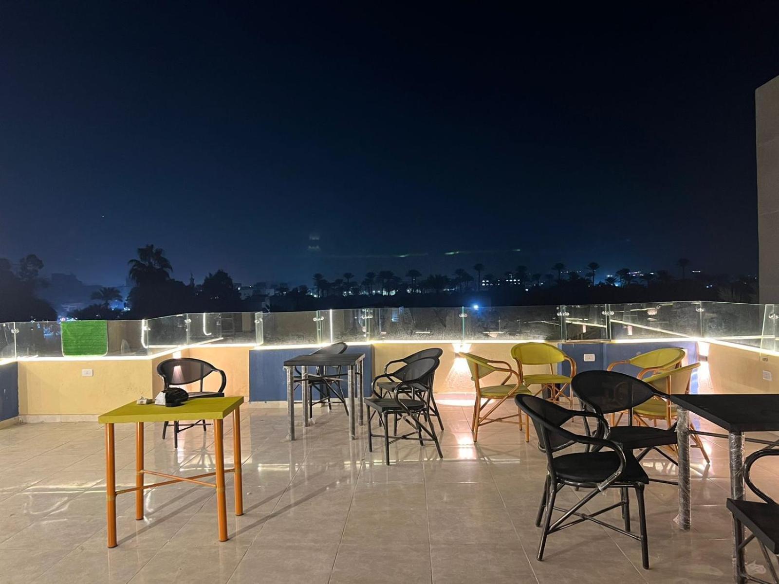 Regent Pyramids View Hotel Kafrat al Jabal Exterior foto