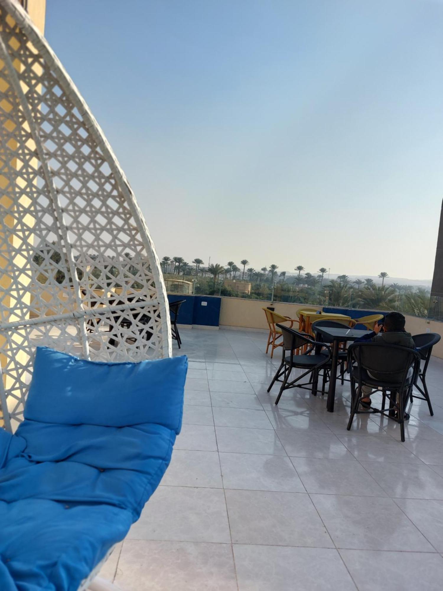 Regent Pyramids View Hotel Kafrat al Jabal Exterior foto