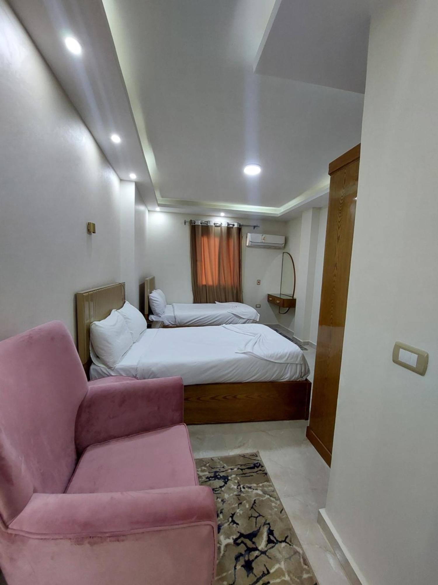 Regent Pyramids View Hotel Kafrat al Jabal Exterior foto
