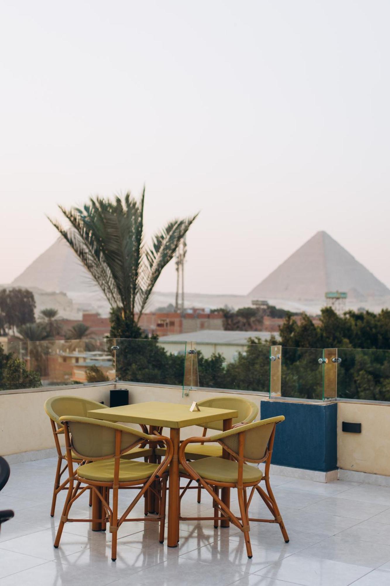 Regent Pyramids View Hotel Kafrat al Jabal Exterior foto